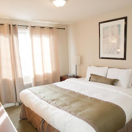 Beausejour Hotel Apartments/Hotel Dorval Room photo