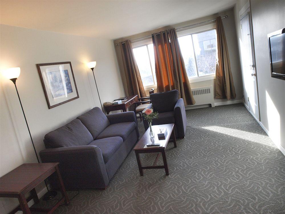Beausejour Hotel Apartments/Hotel Dorval Room photo
