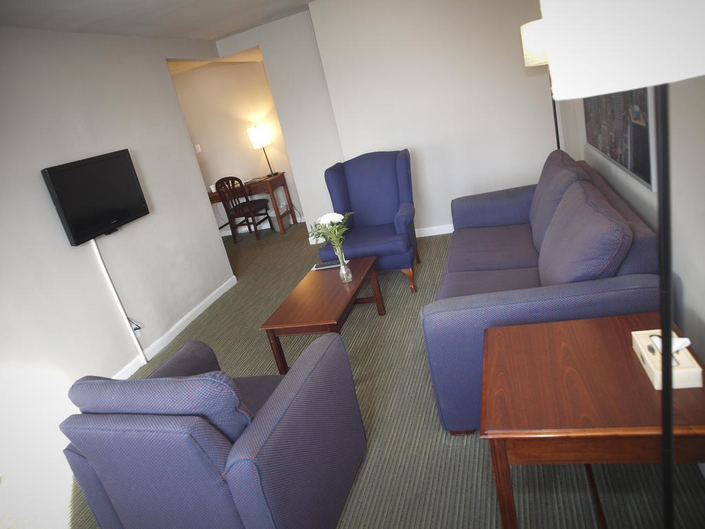 Beausejour Hotel Apartments/Hotel Dorval Exterior photo