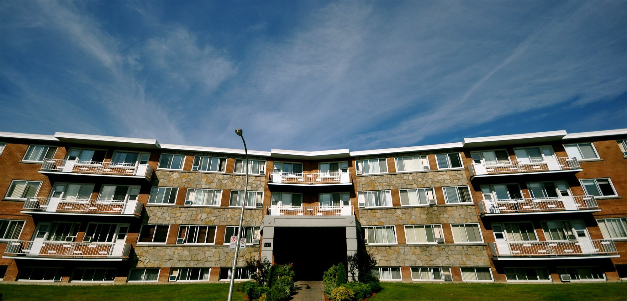 Beausejour Hotel Apartments/Hotel Dorval Exterior photo